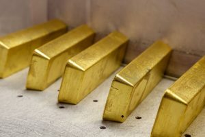 Gold Strengthens on Easing Middle East Tensions